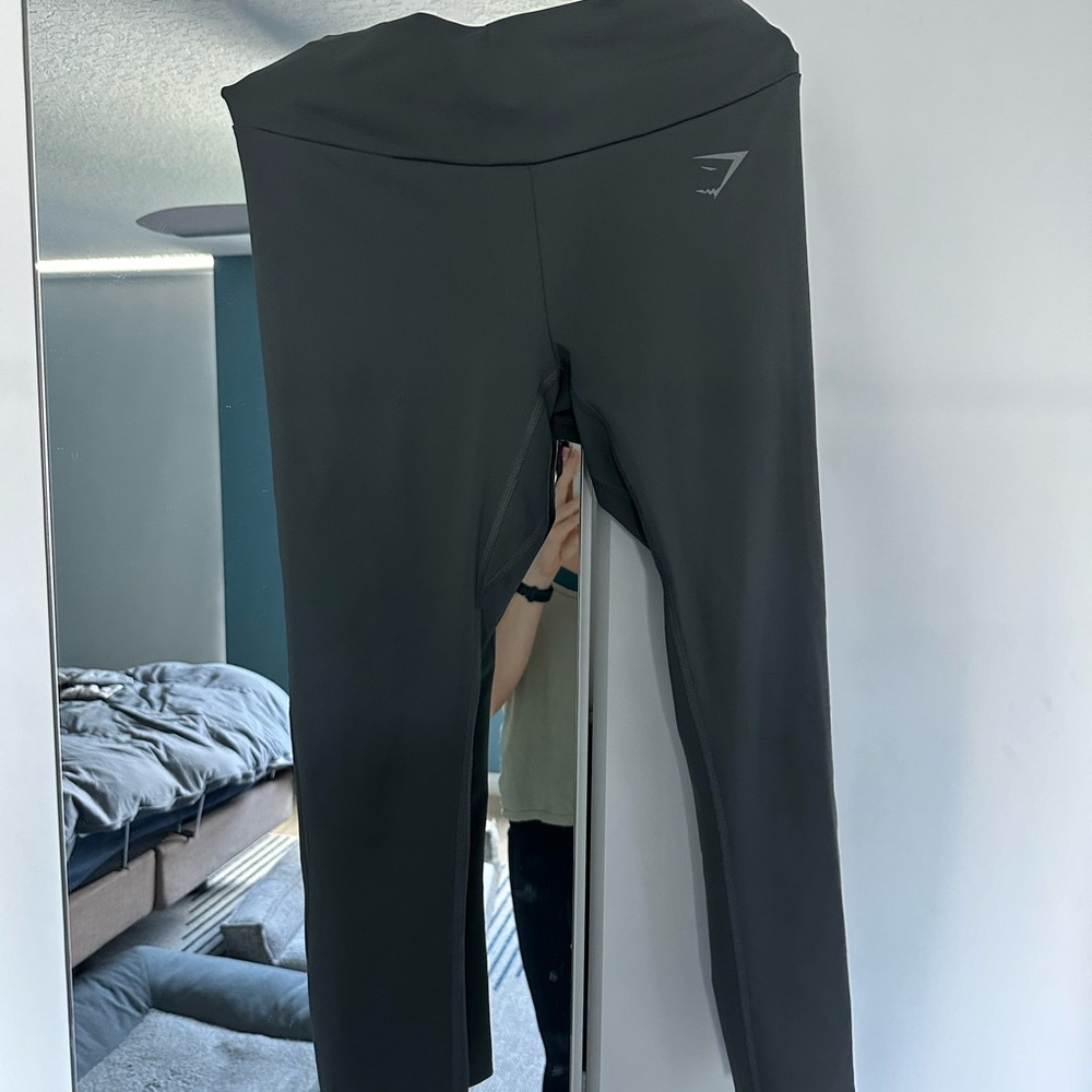 Gymshark high waisted cropped leggings S
